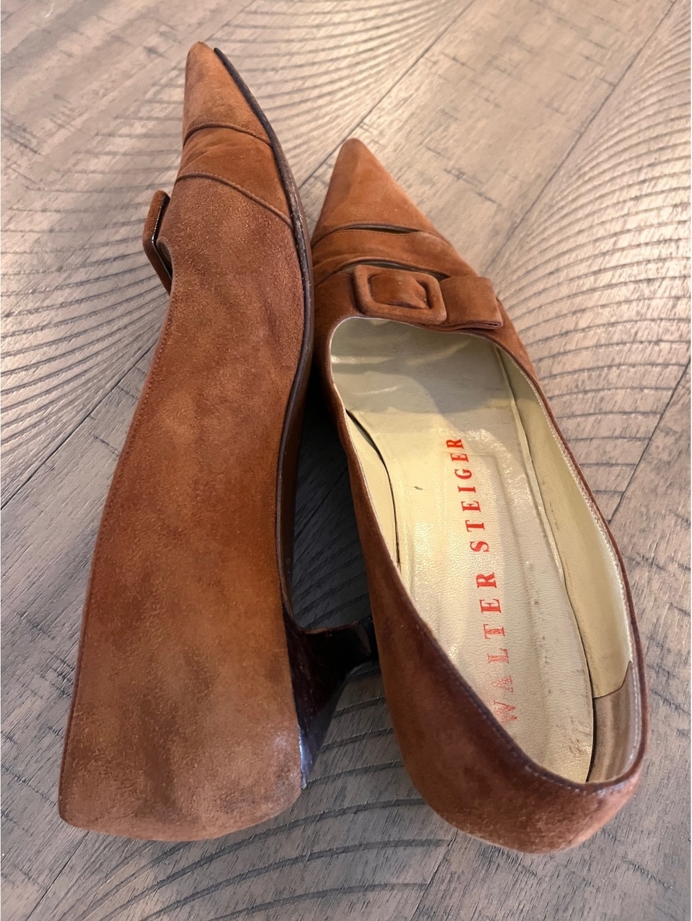 Vintage Walter Steiger Tan Suede Pointed Toe Buckle Pumps Size 7.5 Made in Italy - Picture 4 of 13